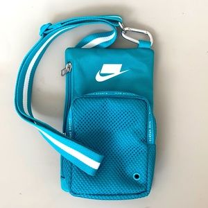 NWOT NIKE Cross Body